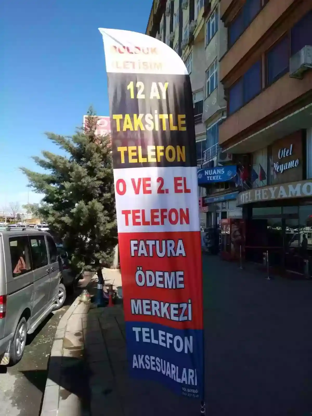 Cep Telefoncu Olta Bayrağı-20